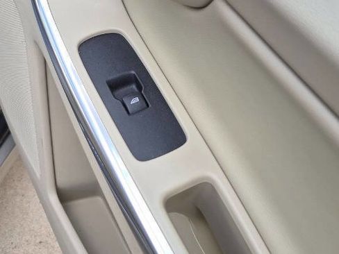 Used 2015 Volvo XC60 T5 Premier image 50