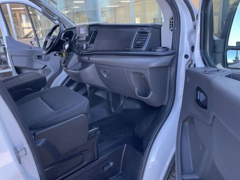 Used 2024 Ford Transit 250 Low Roof w/ Exterior Upgrade Package image 20
