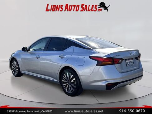 Used 2023 Nissan Altima 2.5 SV FWD image 7