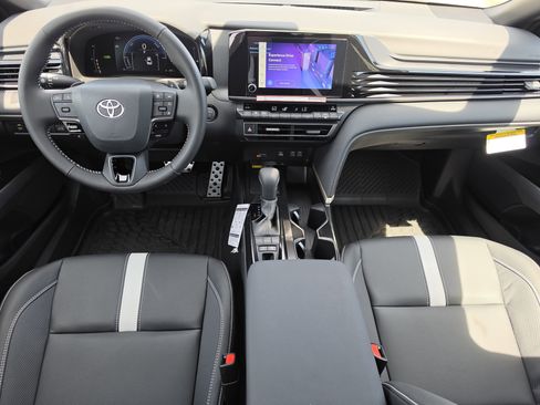 New 2026 Toyota Camry SE FWD image 8