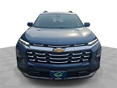 Used 2025 Chevrolet Equinox LT w/ Convenience Package II image 1