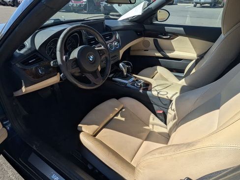 Used 2013 BMW Z4 sDrive35i RWD image 7