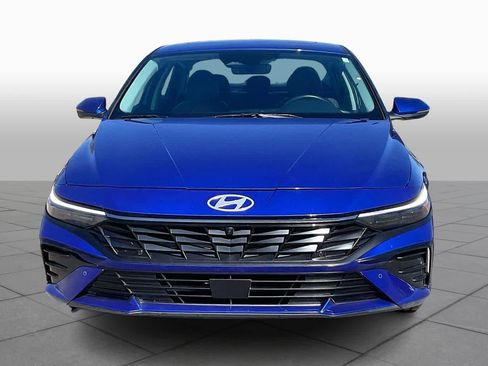 Used 2024 Hyundai Elantra Limited image 4