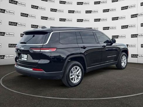 Certified 2025 Jeep Grand Cherokee L Laredo w/ Luxury Tech Group I RWD image 6