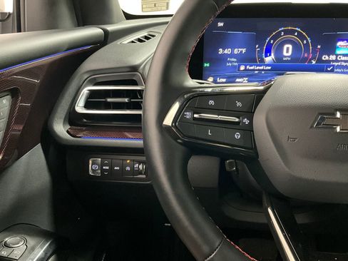 Used 2024 Chevrolet Traverse RS w/ LPO, Floor Liner Package image 16