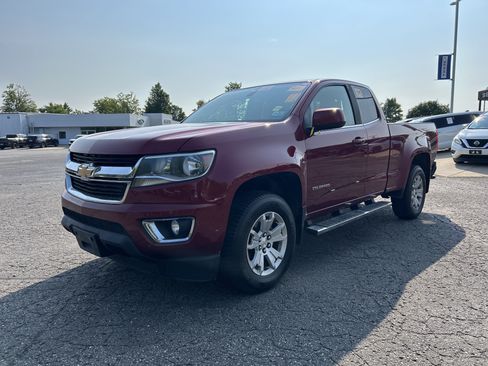 Used 2017 Chevrolet Colorado LT w/ LT Convenience Package AWD/4WD image 8