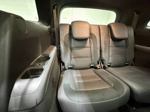 Used 2025 Mercedes-Benz GLS 63 AMG 4MATIC image 53