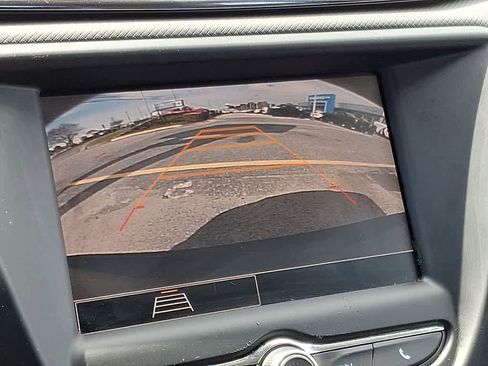 Used 2021 Chevrolet TrailBlazer LS image 17