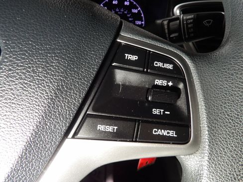 Used 2021 Hyundai Accent SE image 15