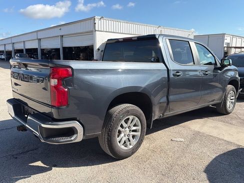 Used 2021 Chevrolet Silverado 1500 LT AWD/4WD image 9