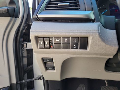 Used 2020 Honda Odyssey EX-L image 25