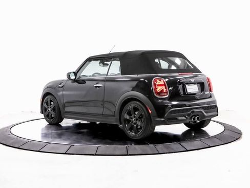 Used 2022 MINI Cooper S image 3
