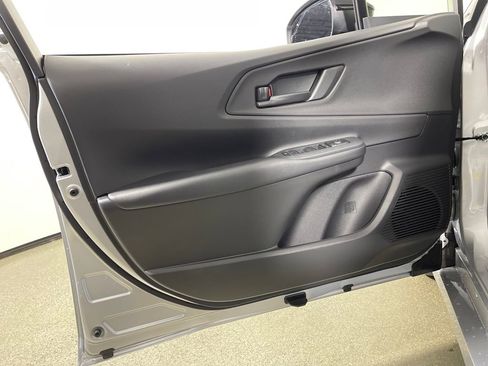 New 2026 Toyota Prius SE image 17