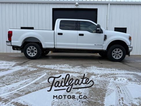 Used 2022 Ford F250 XLT w/ XLT Value Package AWD/4WD image 1