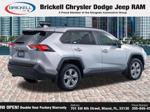Used 2024 Toyota RAV4 XLE w/ Convenience Package FWD image 7