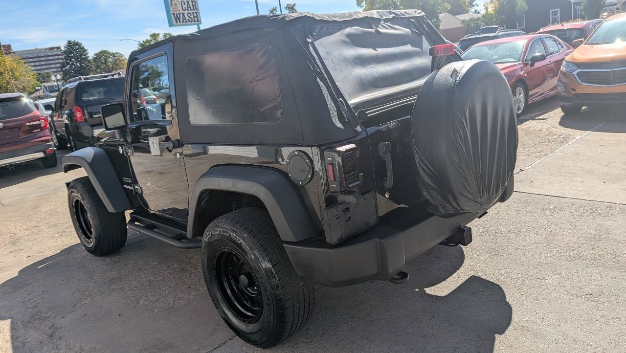 Used 2012 Jeep Wrangler Sport AWD/4WD image 7