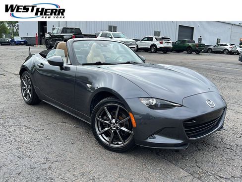 Used 2016 MAZDA MX-5 Miata Grand Touring RWD image 1