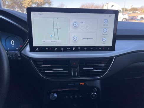 Used 2025 Ford Escape Platinum w/ Class II Trailer Tow Package image 33