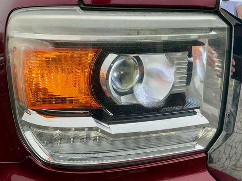 Used 2015 GMC Sierra 1500 SLT w/ SLT Crew Cab Value Package image 8