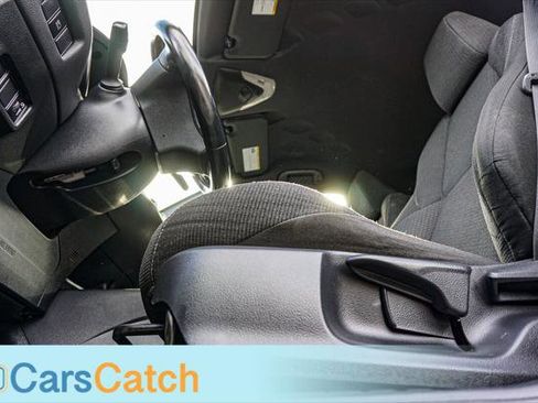 Used 2019 Toyota C-HR XLE image 14