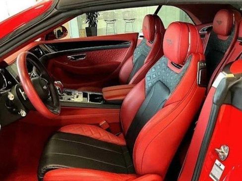 Used 2022 Bentley Continental GT image 4