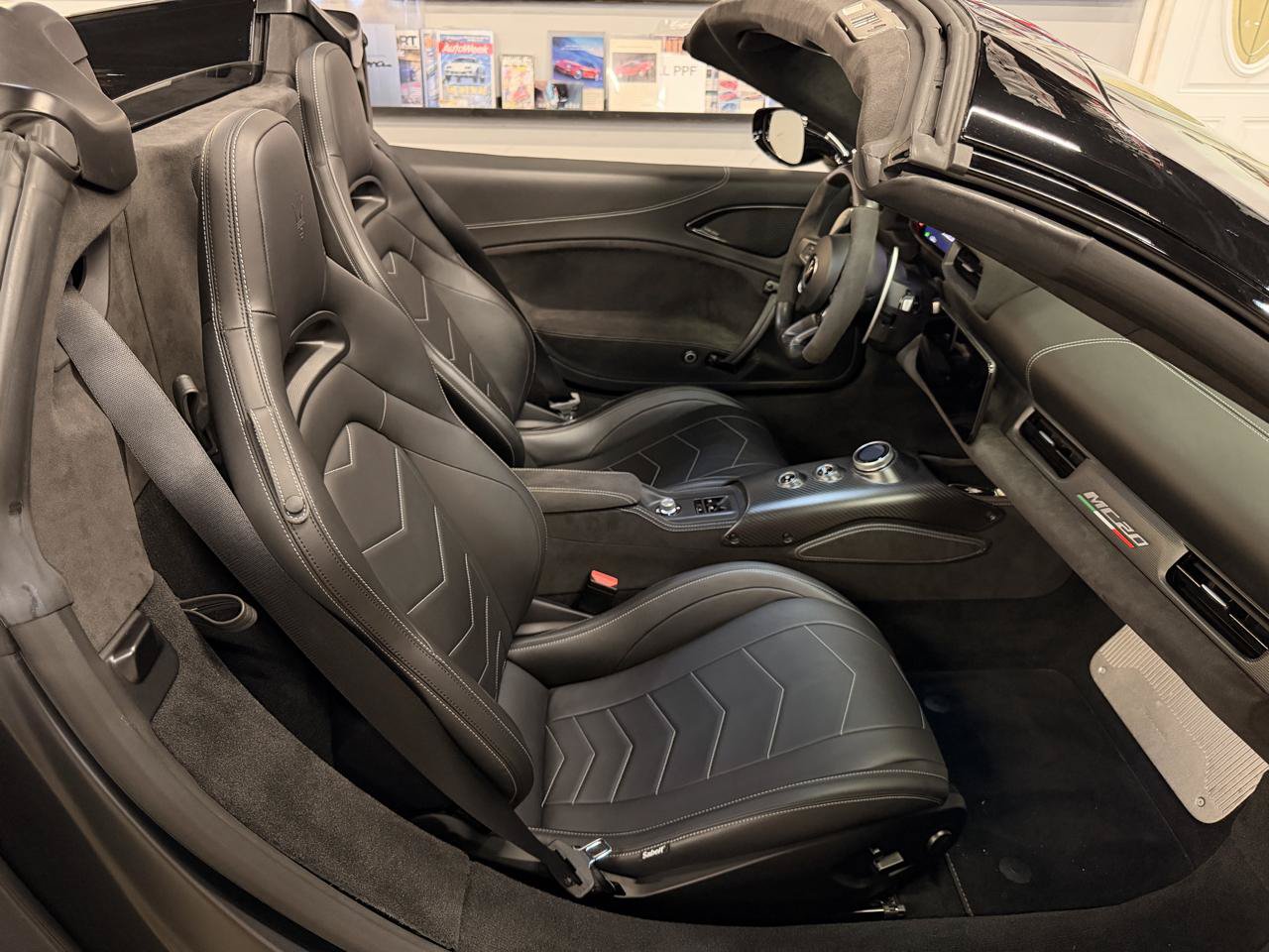 Used 2023 Maserati MC20 Spyder RWD image 31