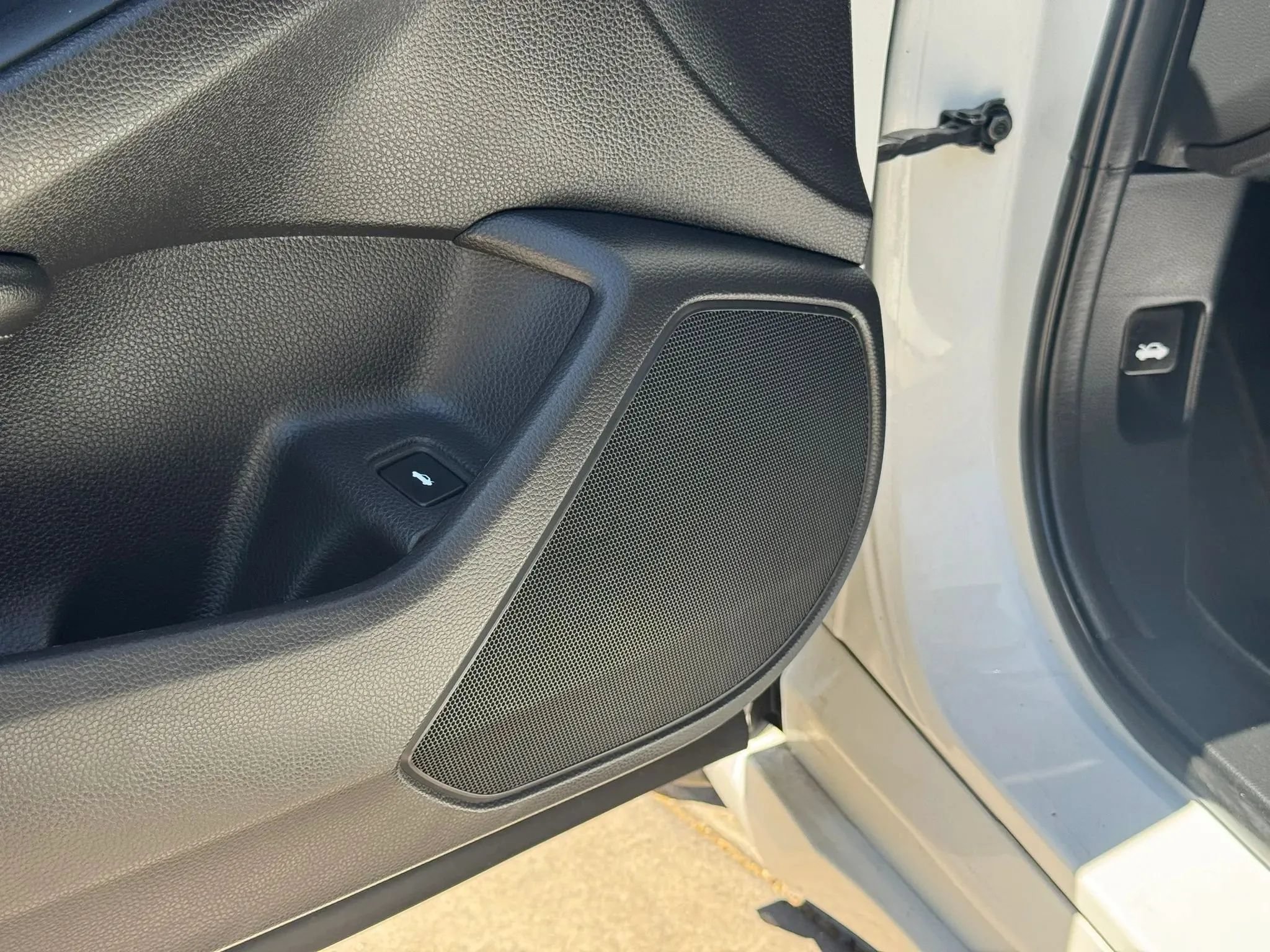 Used 2019 Honda Accord LX image 13