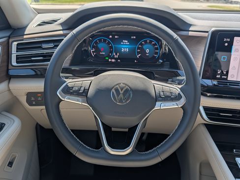 New 2026 Volkswagen Atlas SE image 11