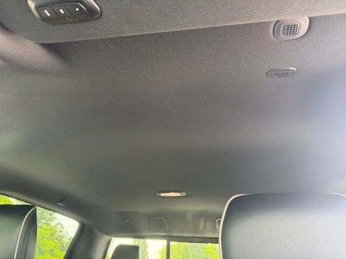 Used 2023 RAM 1500 Laramie AWD/4WD image 14