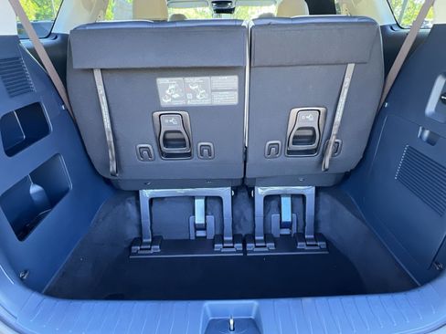 New 2026 Kia Carnival EX FWD image 43