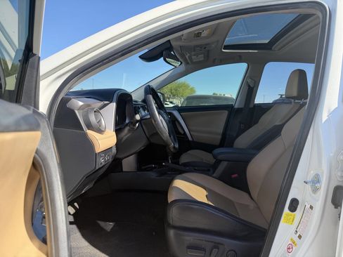 Used 2018 Toyota RAV4 Limited image 22