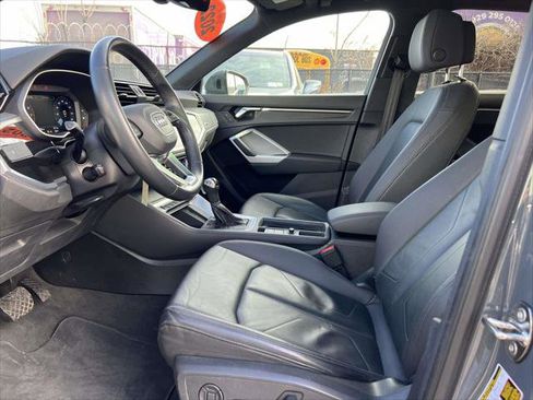 Used 2022 Audi Q3 2.0T Premium image 17