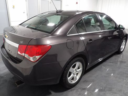 Used 2016 Chevrolet Cruze LT FWD image 4
