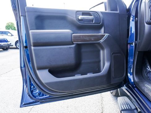 Used 2021 Chevrolet Silverado 1500 RST RWD image 17