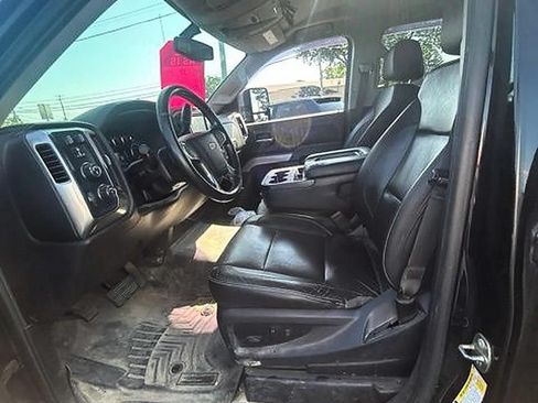 Used 2018 Chevrolet Silverado 1500 LT w/ Midnight Edition AWD/4WD image 9