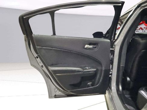 Used 2017 Dodge Charger SRT Hellcat image 40