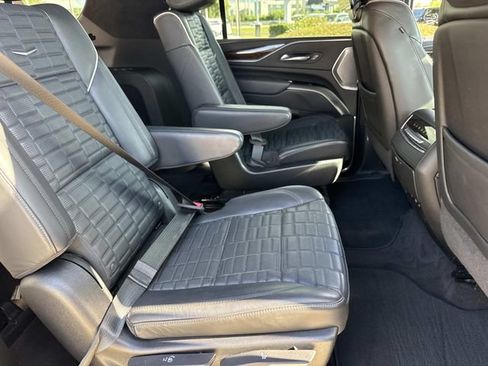 Used 2022 Cadillac Escalade ESV Sport Platinum w/ Heavy-Duty Trailer Package RWD image 11