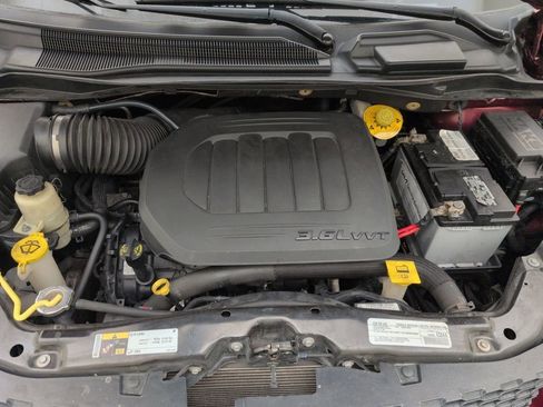 Used 2019 Dodge Grand Caravan GT image 43