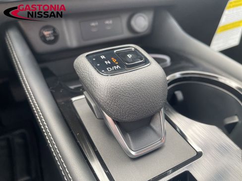 Used 2026 Nissan Rogue Platinum w/ Platinum Premium Package image 41