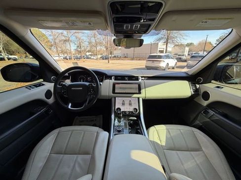 Used 2018 Land Rover Range Rover Sport HSE image 9