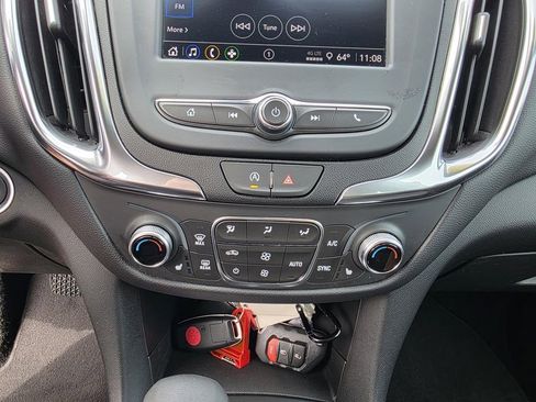 Used 2024 Chevrolet Equinox LT AWD/4WD image 21