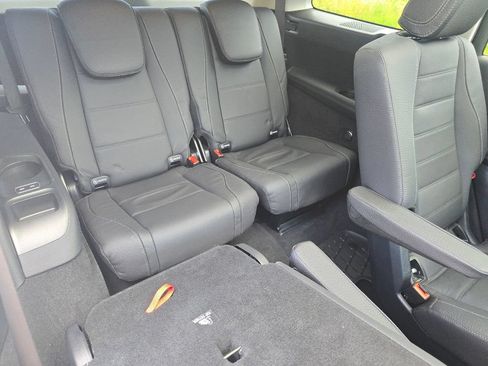 Certified 2026 Mercedes-Benz GLS 450 4MATIC image 22