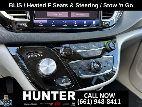 Used 2024 Chrysler Pacifica Touring-L FWD image 60