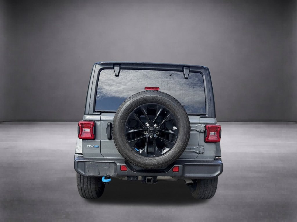 Used 2023 Jeep Wrangler Unlimited Sahara AWD/4WD image 12