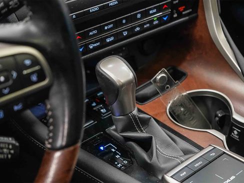 Used 2022 Lexus RX 350L FWD w/ Premium Package image 24