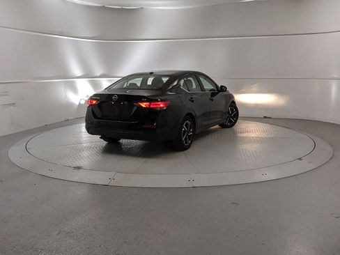 Used 2024 Nissan Sentra SV image 3