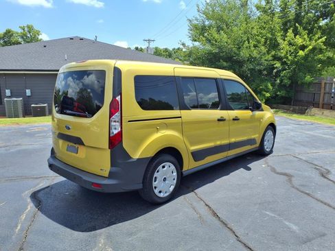 Used 2017 Ford Transit Connect XL image 3