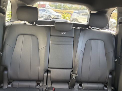 Used 2024 Mercedes-Benz GLB 250 image 20