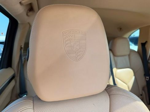 Used 2014 Porsche Cayenne AWD/4WD image 15