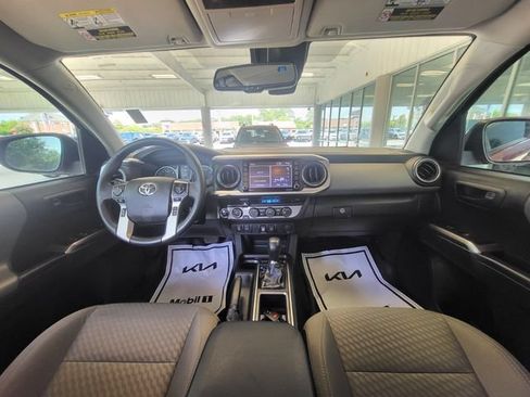 Used 2023 Toyota Tacoma SR5 w/ Technology Package AWD/4WD image 13